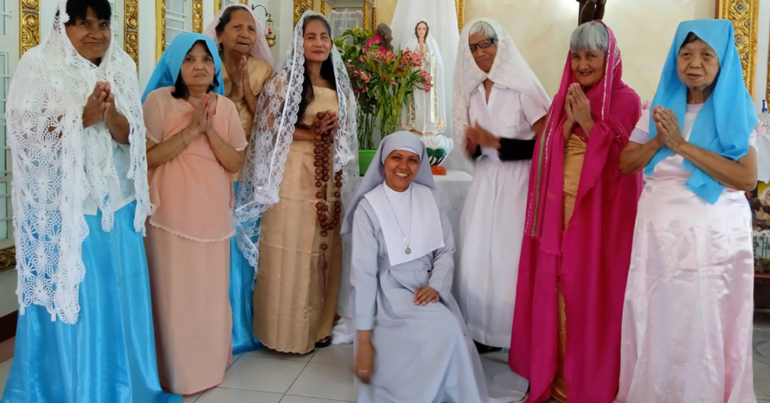 Bihis Maria Sa Nazareth Bahay Pag-ibig